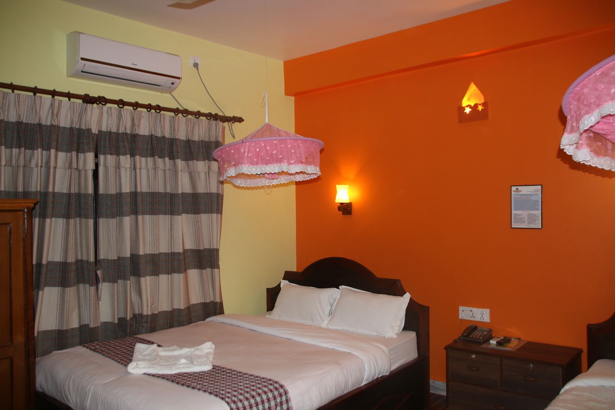 Sweet Home Chitwan Exterior photo