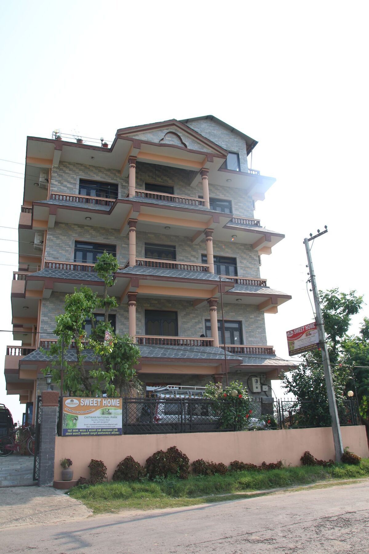 Sweet Home Chitwan Exterior photo